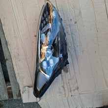 Load image into Gallery viewer, Frontscheinwerfer Kia Sportage IV 92102-F1500 Rechts Scheinwerfer Headlight SCH6241528187ln
