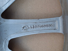 Laden Sie das Bild in den Galerie-Viewer, 1x Alufelge 17 Zoll 6.5" 5x112 44ET Glanz Silber A1774010300 Mercedes-Benz W177 FEL2255989869sr