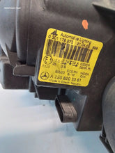 Load image into Gallery viewer, Frontscheinwerfer Mercedes-Benz W220 A2208202361 0301178273 Xenon Links