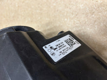 Laden Sie das Bild in den Galerie-Viewer, Frontscheinwerfer Skoda Rapid 5JB941018 Rechts Scheinwerfer Headlight SCH1396256983jq