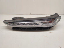 Laden Sie das Bild in den Galerie-Viewer, Frontscheinwerfer Hyundai Kona 92207-J90 LED Links Scheinwerfer Headlight