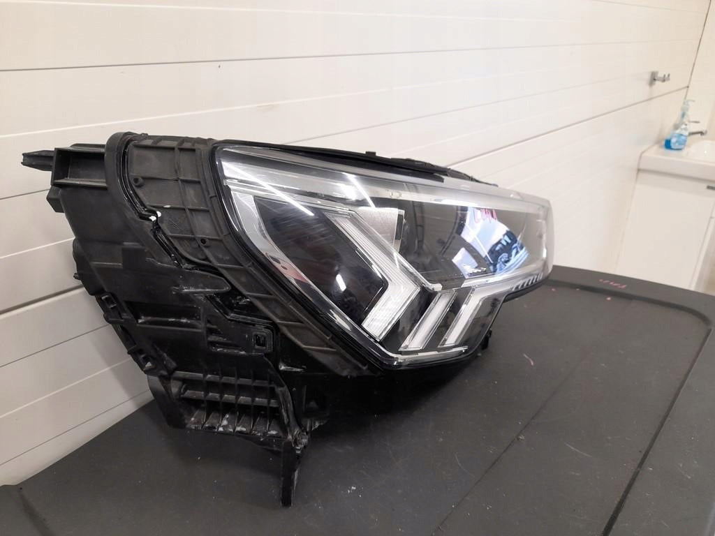 Frontscheinwerfer Audi Q3 83A941034 Rechts Scheinwerfer Headlight