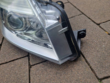Laden Sie das Bild in den Galerie-Viewer, Frontscheinwerfer Renault Espace IV 8200394707 Xenon Rechts Headlight SCH9432122782da