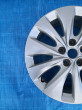 Laden Sie das Bild in den Galerie-Viewer, 1x Alufelge 17 Zoll 7.0" 5x108 50ET YP00044880 Opel Grandland X Rim Wheel FEL2516037934gp