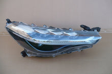 Laden Sie das Bild in den Galerie-Viewer, Frontscheinwerfer Toyota Corolla LED Rechts Scheinwerfer Headlight SCH6016231942bp