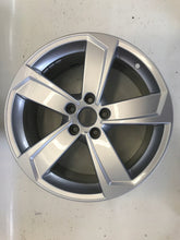 Load image into Gallery viewer, 1x Alufelge 18 Zoll 8.0&quot; 5x112 8V0601025DL Audi A3 Rim Wheel