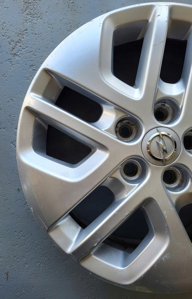 1x Alufelge 17 Zoll 7.0" 5x118 50ET 93459465 Opel Vivaro Rim Wheel