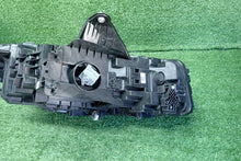 Laden Sie das Bild in den Galerie-Viewer, Frontscheinwerfer BMW 2 U06 5A42247-05 Links Scheinwerfer Headlight SCH3313640699zi