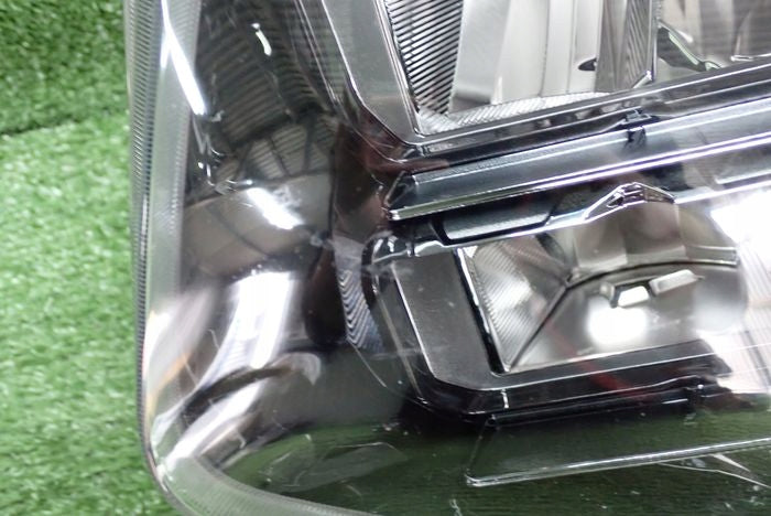 Frontscheinwerfer Hyundai Tucson 92101-N7100 85122000 Links Headlight SCH9148615221kv