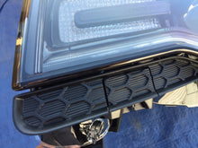 Laden Sie das Bild in den Galerie-Viewer, Frontscheinwerfer Jeep Grand Cherokee Wk2 68142493AE Links Headlight SCH4329519684nd