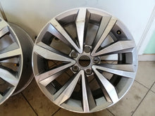 Load image into Gallery viewer, 1x Alufelge 17 Zoll 7.0&quot; 5x112 45ET Graphit 2GA601025B VW T-Roc Rim Wheel