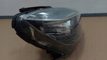 Laden Sie das Bild in den Galerie-Viewer, Frontscheinwerfer Mercedes-Benz W204 A2038206259KOD 85122000 Xenon Rechts SCH7690597499vp