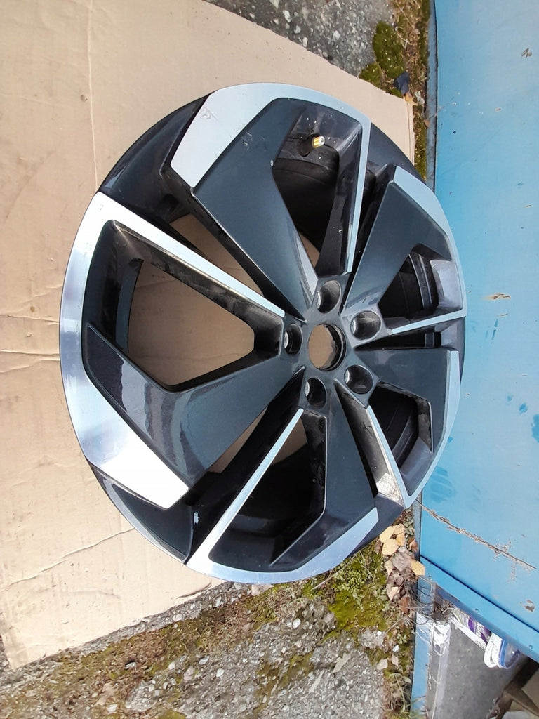1x Alufelge 18 Zoll 7.5" 5x112 48ET 5E3601025M MAD-AR81 Skoda Octavia 5e3 FEL7197174970da