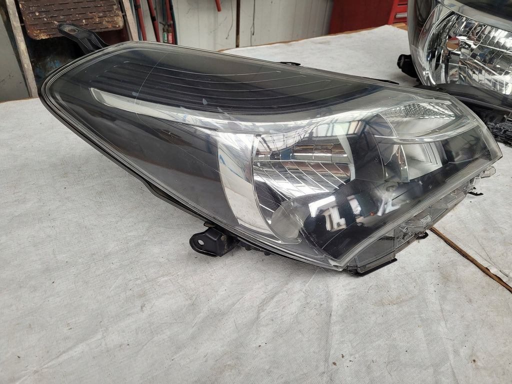 Frontscheinwerfer Toyota Yaris Rechts Scheinwerfer Headlight