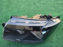 Laden Sie das Bild in den Galerie-Viewer, Frontscheinwerfer VW Crafter 7C1941005A Links Scheinwerfer Headlight SCH4670175626li