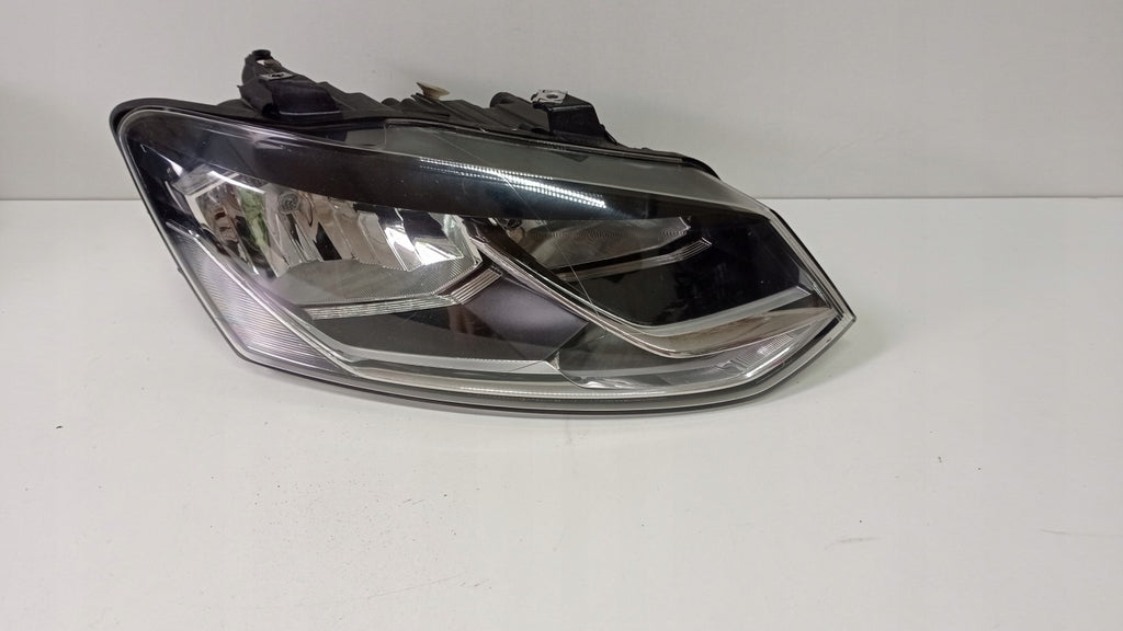 Frontscheinwerfer VW Polo 6C1941006B Rechts Scheinwerfer Headlight SCH9015102299sc