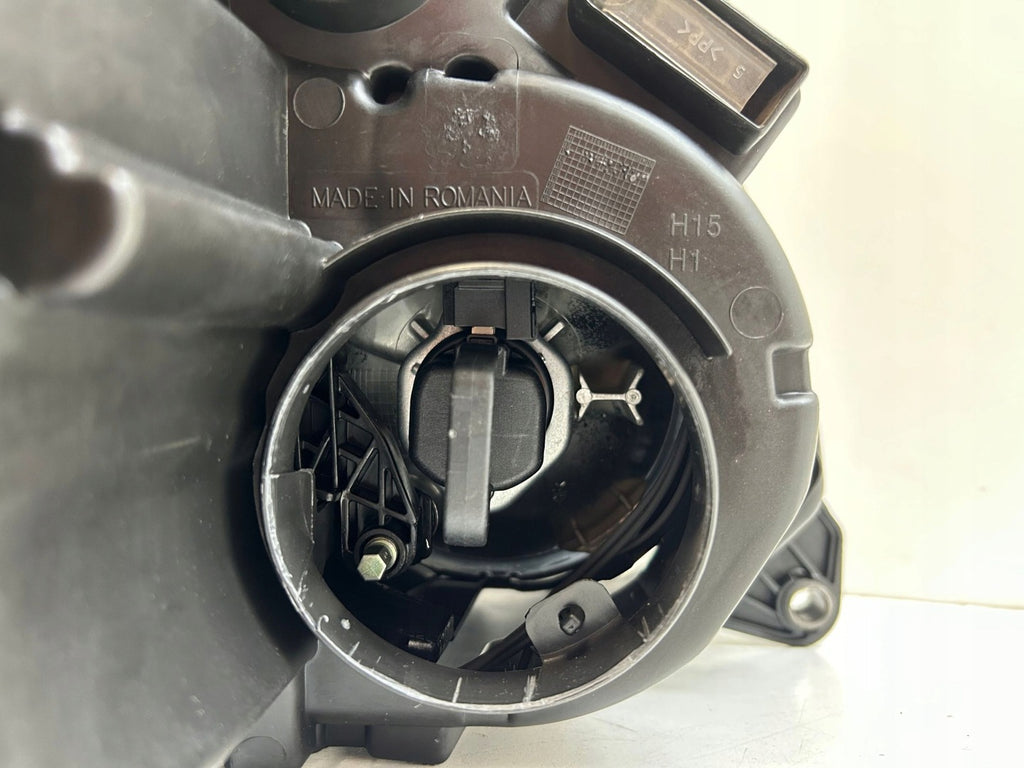 Frontscheinwerfer VW Amarok 2H1941015M Links Scheinwerfer Headlight SCH1303172930rw