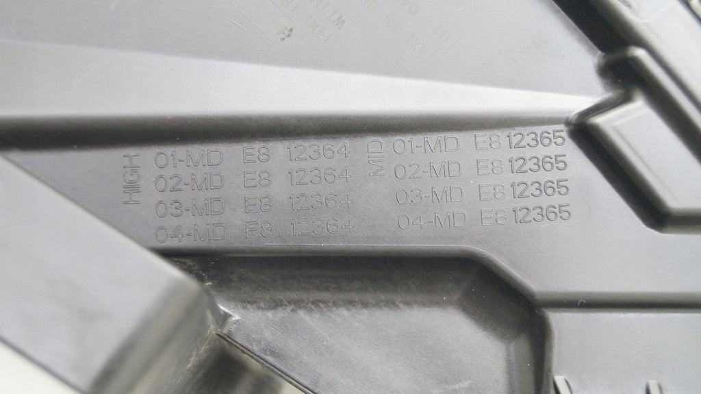 Frontscheinwerfer Ford Focus E81236589 LED Links Scheinwerfer Headlight SCH6679911104in