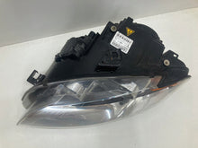 Laden Sie das Bild in den Galerie-Viewer, Frontscheinwerfer Audi A4 B7 8EO941003AM Xenon Links Scheinwerfer Headlight