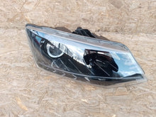 Laden Sie das Bild in den Galerie-Viewer, Frontscheinwerfer Skoda Fabia III 6V1941016B Rechts Scheinwerfer Headlight SCH3840848008dz