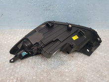 Laden Sie das Bild in den Galerie-Viewer, Frontscheinwerfer Hyundai Tucson D792111A20 GAR-POL9110 Rechts Headlight SCH7723082398ok