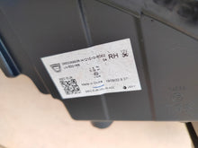 Laden Sie das Bild in den Galerie-Viewer, Frontscheinwerfer Dacia Spring 266008993R Rechts Scheinwerfer Headlight