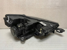 Laden Sie das Bild in den Galerie-Viewer, Frontscheinwerfer Skoda Scala 657941015 LED Links Scheinwerfer Headlight SCH6956169654ng