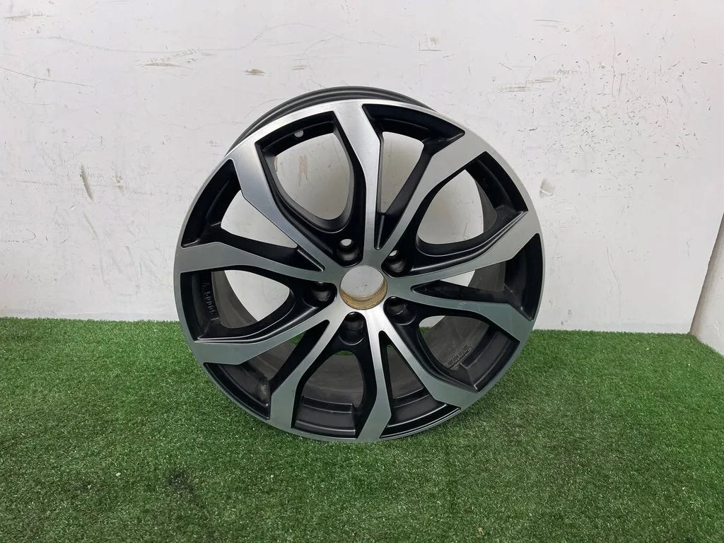 1x Alufelge 18 Zoll " 5x114.3 40ET RUA6669 Nissan Juke F15 Rim Wheel