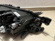 Laden Sie das Bild in den Galerie-Viewer, Frontscheinwerfer Toyota Hilux 1EJ-923368 Full LED Rechts Scheinwerfer Headlight SCH8827184901oy