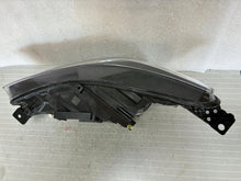 Laden Sie das Bild in den Galerie-Viewer, Frontscheinwerfer Ford Focus NX7B-13E014-C Full LED Rechts Headlight SCH3135912583ta