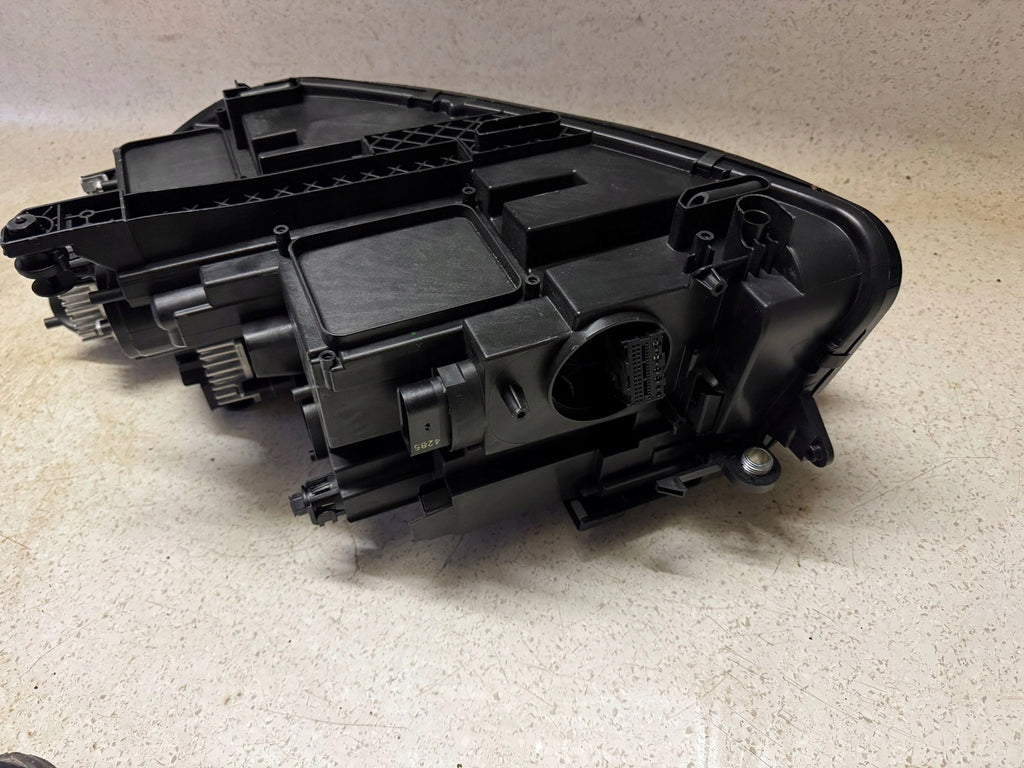 Frontscheinwerfer VW Tiguan 145100114700 5NC941114F Rechts Headlight SCH1101018509nc