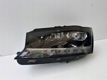 Load image into Gallery viewer, Frontscheinwerfer Skoda Fabia III 6V1941015F LED Ein Stück (Rechts oder Links)