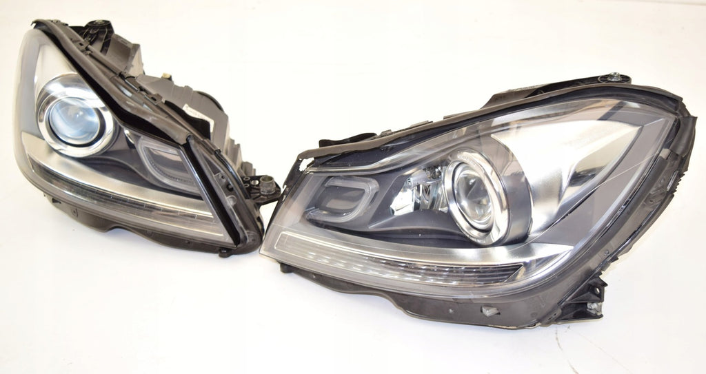 Frontscheinwerfer Mercedes-Benz W204 A2048204539 Xenon Rechts oder Links