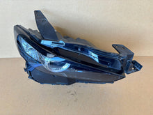 Load image into Gallery viewer, Frontscheinwerfer Mazda Cx-30 Cx30 DFR7-51030 Rechts Scheinwerfer Headlight SCH4404419597jr