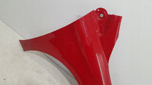 Laden Sie das Bild in den Galerie-Viewer, Kotflügel Mercedes-Benz W246 Vorne Rechts