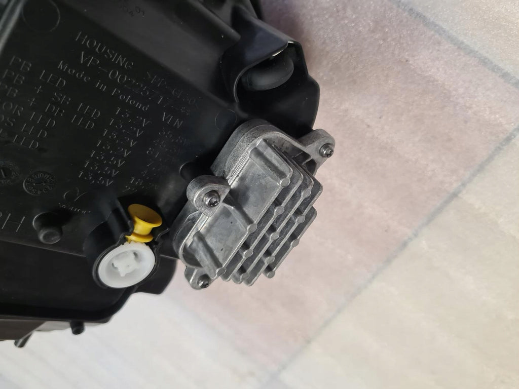 Frontscheinwerfer Skoda Karoq 57B941036B Rechts Scheinwerfer Headlight SCH5781859046ok