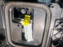 Laden Sie das Bild in den Galerie-Viewer, Frontscheinwerfer Mercedes-Benz W213 A2139064804 Rechts Scheinwerfer Headlight SCH6598135061et
