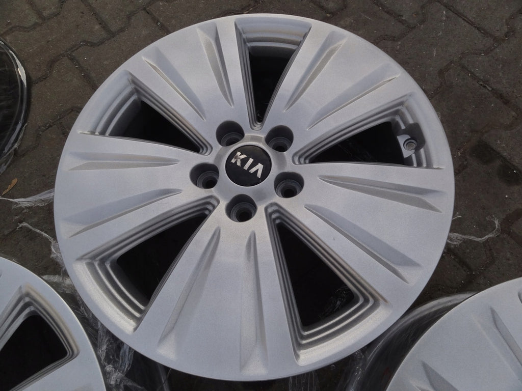 4x Alufelge 18 Zoll 7.0" 5x114.3 45ET Glanz Silber 52910-3W710 Kia Sportage FEL4386509115cm