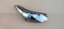 Load image into Gallery viewer, Frontscheinwerfer Kia Sportage IV 92102-F1110 Xenon Rechts Headlight SCH7463527946ef