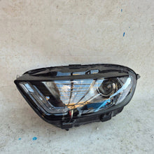 Laden Sie das Bild in den Galerie-Viewer, Frontscheinwerfer Ford Ecosport GN15-13D155-HE Ein Stück (Rechts oder Links) SCH7395230641tk
