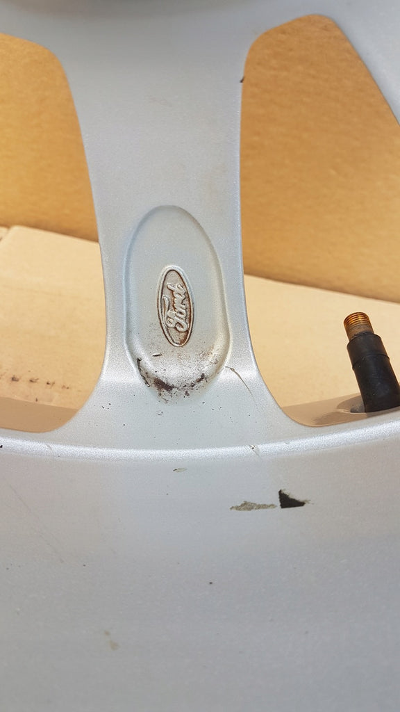 1x Alufelge 16 Zoll 6.5" 4x108 47 5ET 65JX16 ET475 Ford Fiesta Rim Wheel