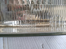 Laden Sie das Bild in den Galerie-Viewer, Frontscheinwerfer Audi 80 90 B2 301129120 Rechts Scheinwerfer Headlight