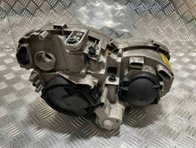 Laden Sie das Bild in den Galerie-Viewer, Frontscheinwerfer Mercedes-Benz W203 A2038203559 Xenon FALSE Headlight SCH5848248360oh