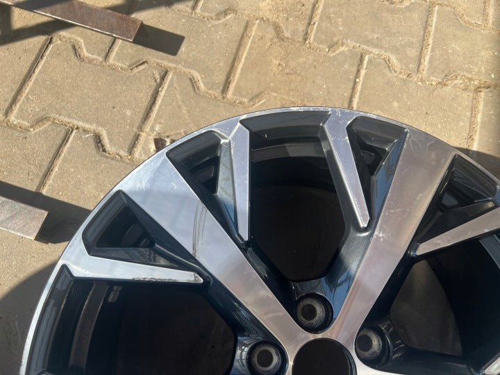 1x Alufelge 18 Zoll 7.0" 5x100 47ET Glanz Graphit 6F9601025J Mg Arona Rim Wheel FEL9458130767tz