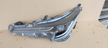 Load image into Gallery viewer, Frontscheinwerfer Toyota Corolla 81150-02S70 LED Links Scheinwerfer Headlight SCH9163400751ov