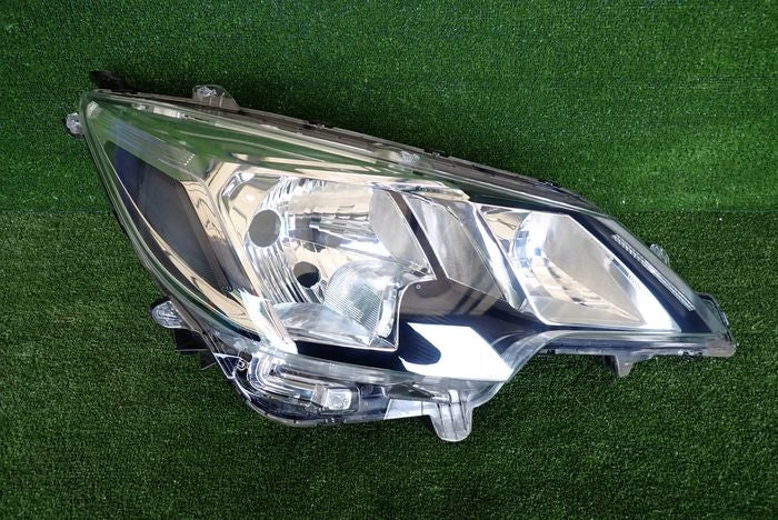 Frontscheinwerfer Mitsubishi Space Star 8301D446 FALSE Scheinwerfer Headlight SCH4506034590tu