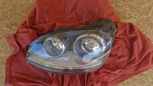 Load image into Gallery viewer, Frontscheinwerfer VW Golf V 1K6941039 Links Scheinwerfer Headlight SCH8524487855zb