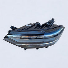 Laden Sie das Bild in den Galerie-Viewer, Frontscheinwerfer VW Passat B8 3G1941035Q 90172734 LED Links Headlight