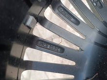 Laden Sie das Bild in den Galerie-Viewer, 1x Alufelge 16 Zoll 52140532 Fiat 500e Rim Wheel FEL3003885925ok