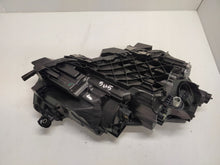 Laden Sie das Bild in den Galerie-Viewer, Frontscheinwerfer Skoda Octavia IV 5E4941009 LED Ein Stück (Rechts oder Links) SCH2538335663sy
